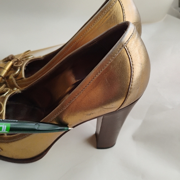 Gucci metallic horsebit heels size 7B - Picture 4 of 16